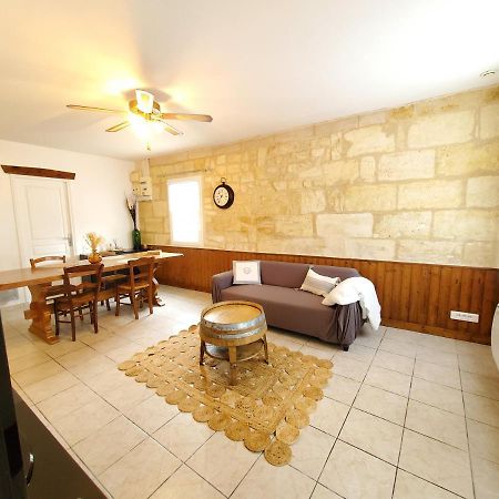 Maison De Vacances Gite Le Margot Margaux-Cantenac Esterno foto