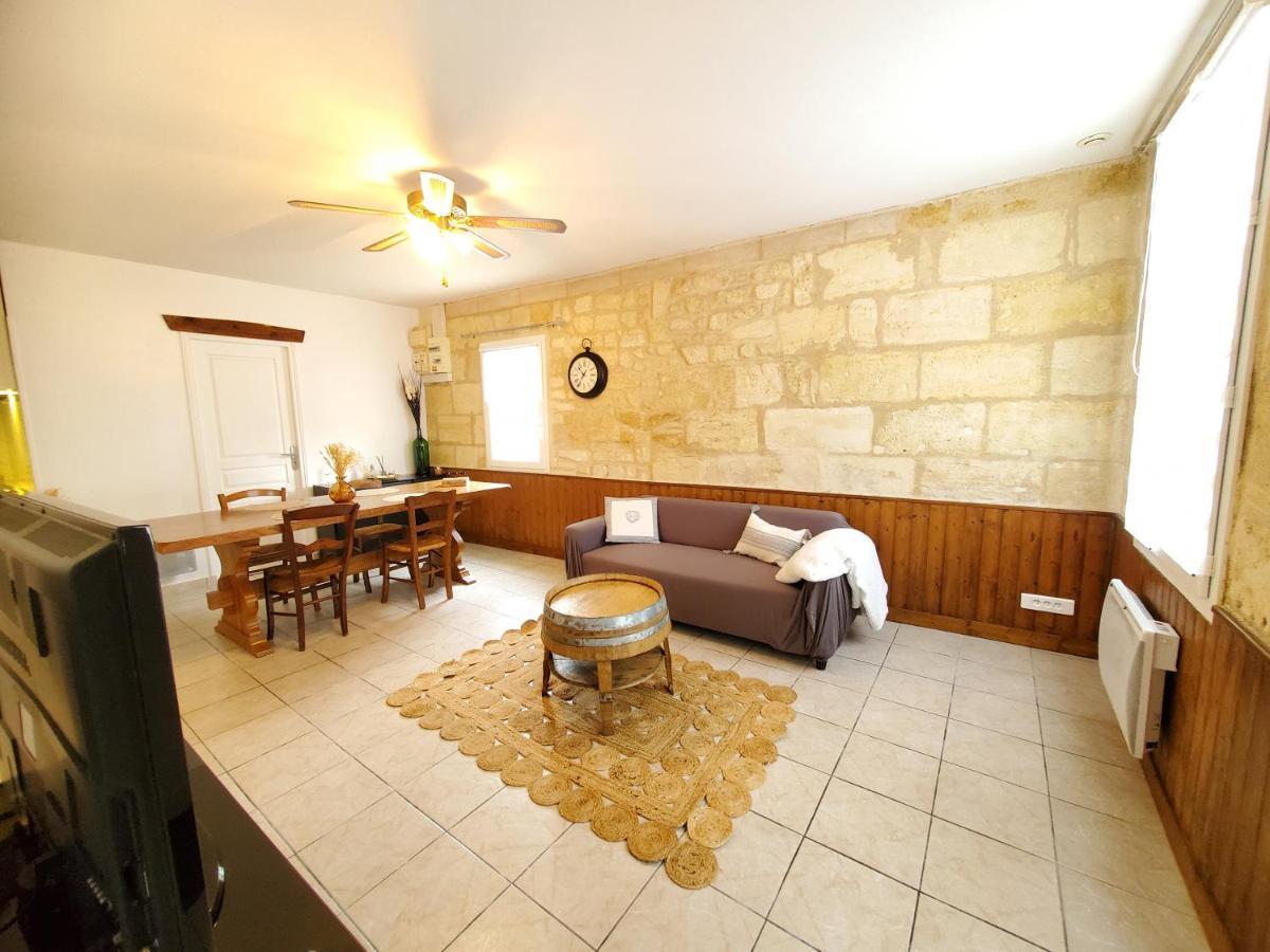 Maison De Vacances Gite Le Margot Margaux-Cantenac Esterno foto