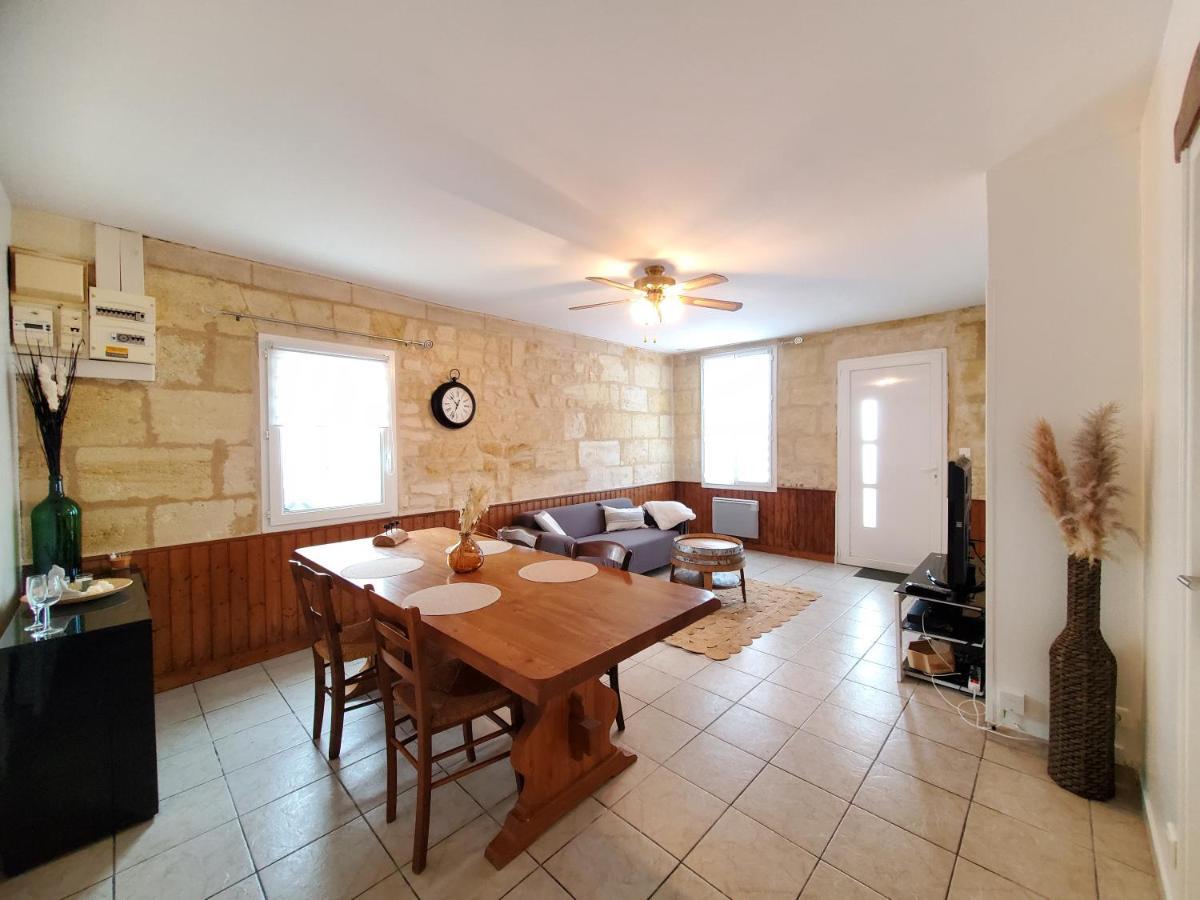 Maison De Vacances Gite Le Margot Margaux-Cantenac Esterno foto